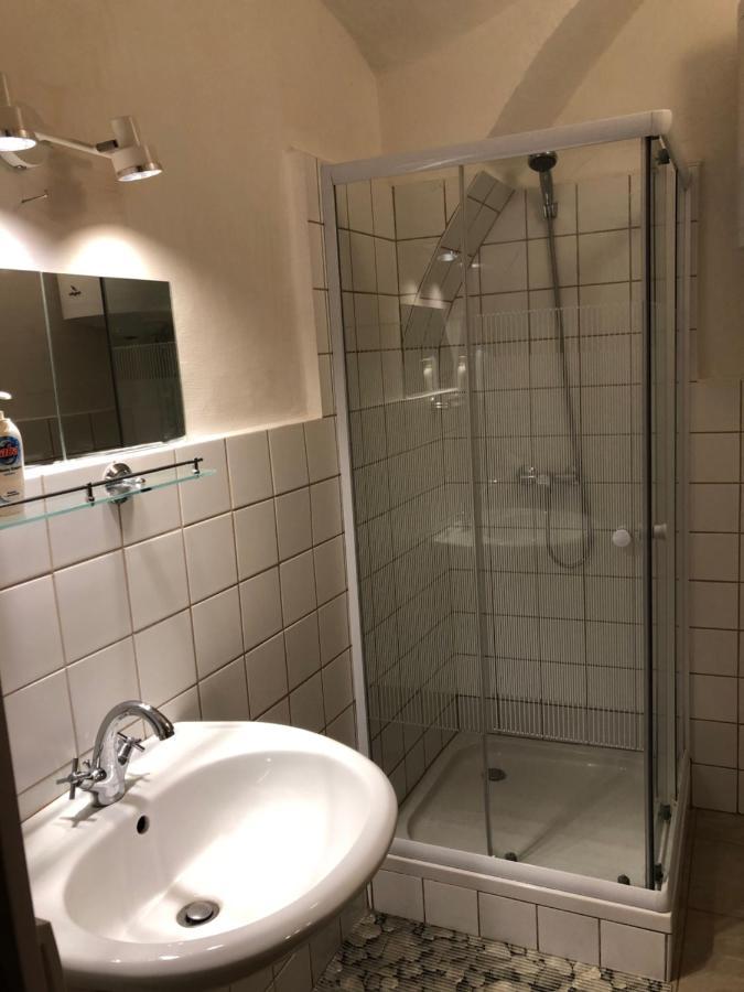 Apartman Becsi Utca โชพรอน ภายนอก รูปภาพ